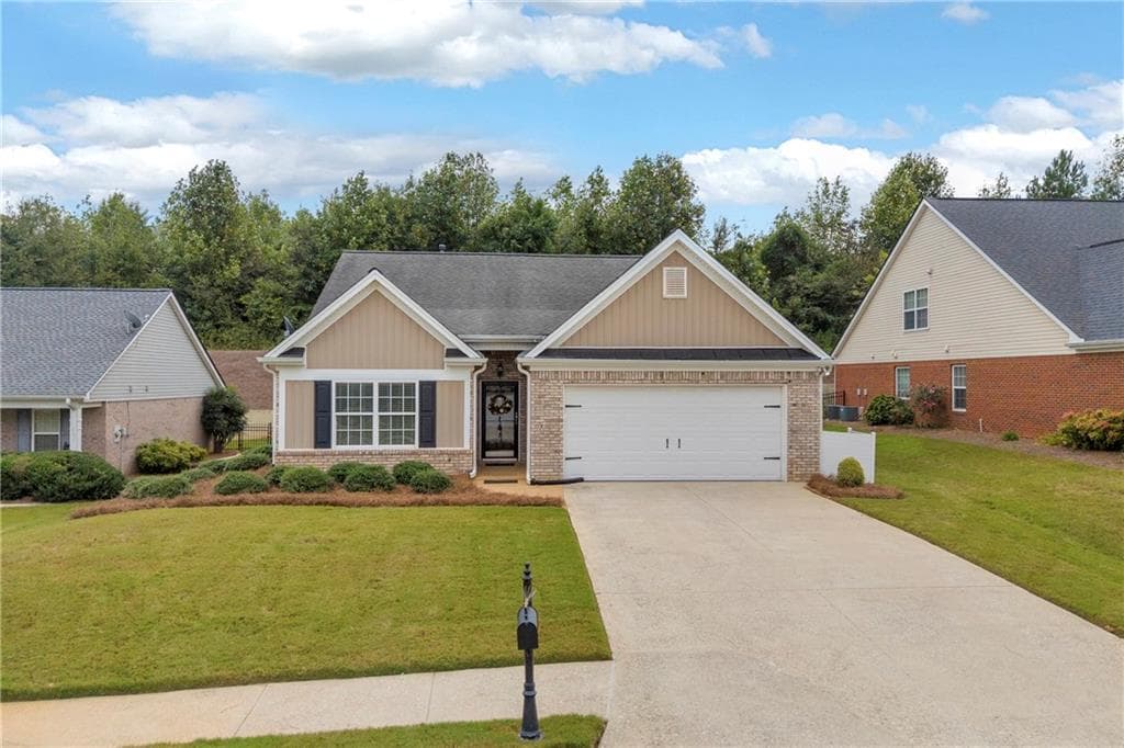 3 bedroom, 2 bathroom, 1,788 sq ft single family residence for sale at 316 Lakeview Bend Circle, Jefferson, GA 30549 — photo 3