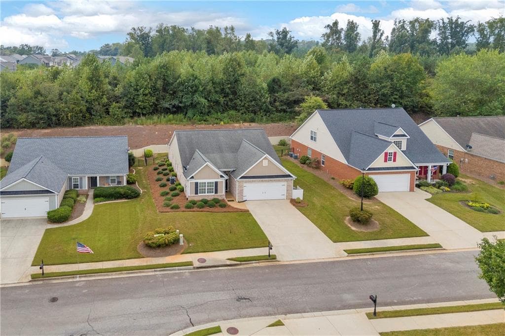 3 bedroom, 2 bathroom, 1,788 sq ft single family residence for sale at 316 Lakeview Bend Circle, Jefferson, GA 30549 — photo 5