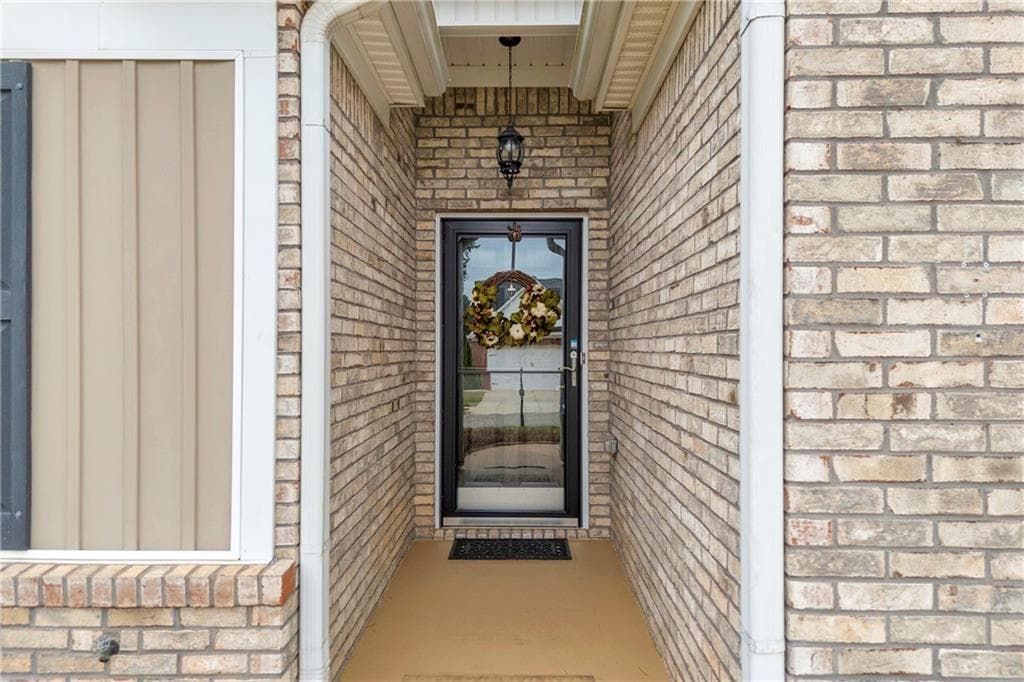 3 bedroom, 2 bathroom, 1,788 sq ft single family residence for sale at 316 Lakeview Bend Circle, Jefferson, GA 30549 — photo 7