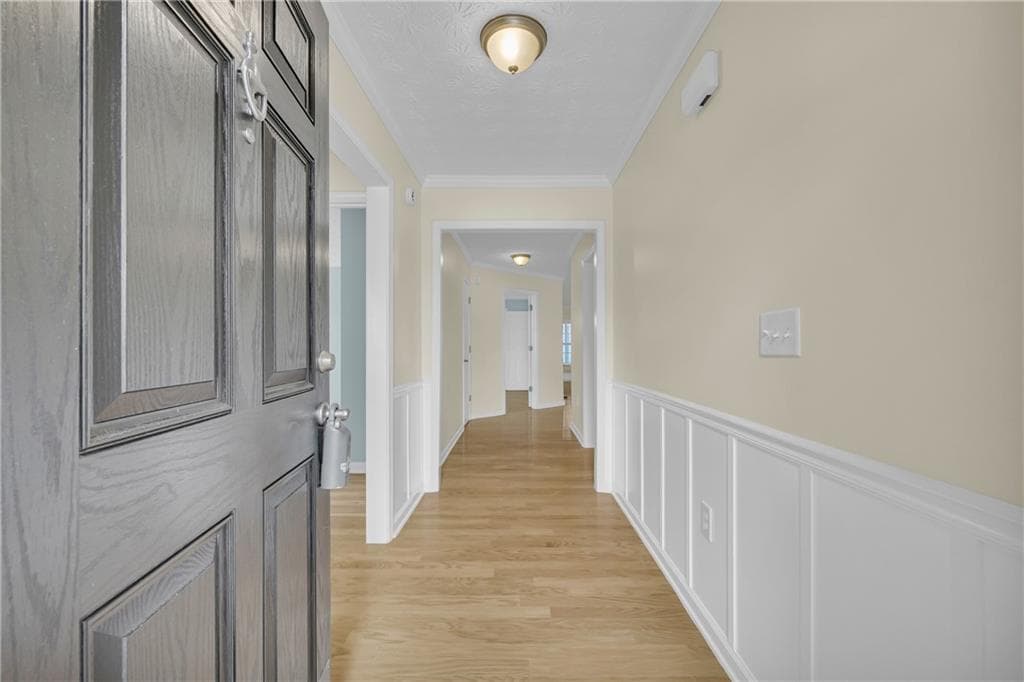3 bedroom, 2 bathroom, 1,788 sq ft single family residence for sale at 316 Lakeview Bend Circle, Jefferson, GA 30549 — photo 10