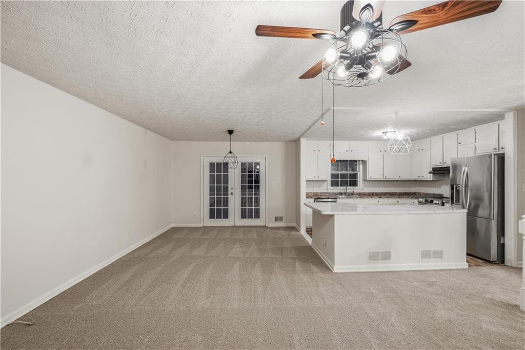 3 bedroom, 2 bathroom, 1,794 sq ft single family residence for sale at 4222 King James Court, Snellville, GA 30039 — photo 6