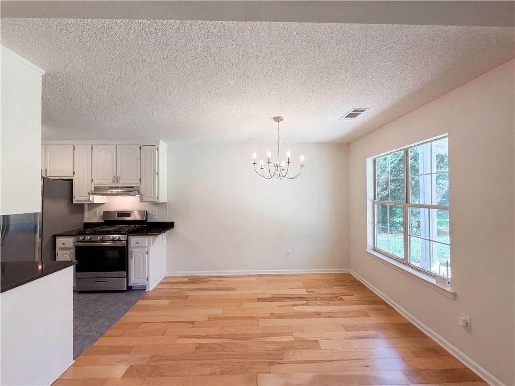 3 bedroom, 2 bathroom, 1,384 sq ft single family residence for sale at 105 Nanci Court, Stockbridge, GA 30281 — photo 10