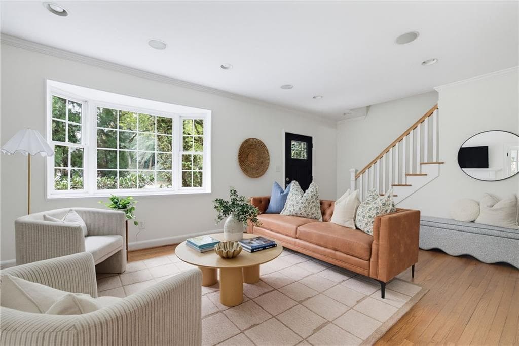 3 bedroom, 2 bathroom, 1,862 sq ft single family residence under contract at 1336 Scott Boulevard, Decatur, GA 30030 — photo 2