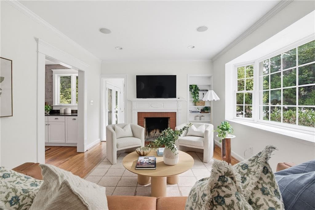 3 bedroom, 2 bathroom, 1,862 sq ft single family residence under contract at 1336 Scott Boulevard, Decatur, GA 30030 — photo 4