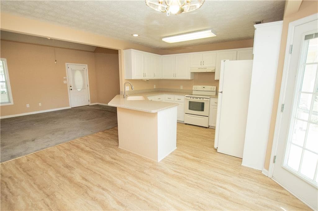 3 bedroom, 2 bathroom, 1,355 sq ft single family residence for sale at 487 Spring Street, Social Circle, GA 30025 — photo 7