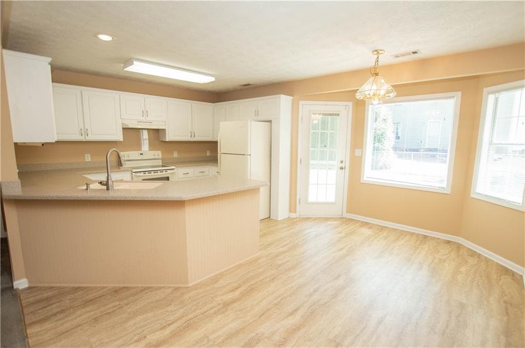 3 bedroom, 2 bathroom, 1,355 sq ft single family residence for sale at 487 Spring Street, Social Circle, GA 30025 — photo 8
