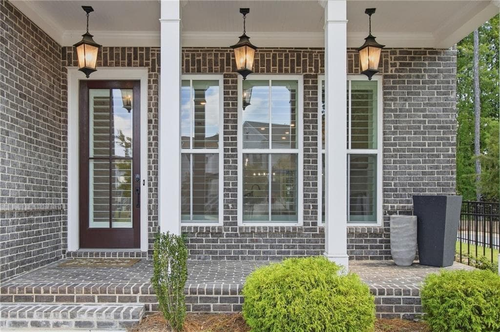 4 bedroom, 4 bathroom, 2,574 sq ft single family residence for sale at 4489 Waterside Parkway, Peachtree Corners, GA 30092 — photo 3