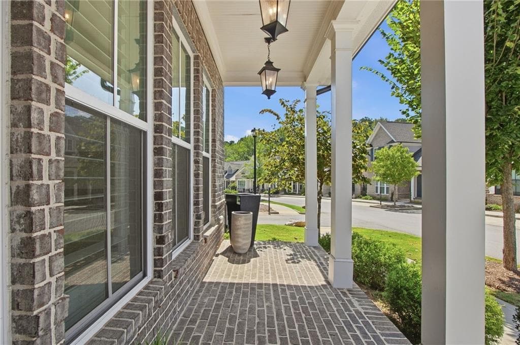 4 bedroom, 4 bathroom, 2,574 sq ft single family residence for sale at 4489 Waterside Parkway, Peachtree Corners, GA 30092 — photo 4
