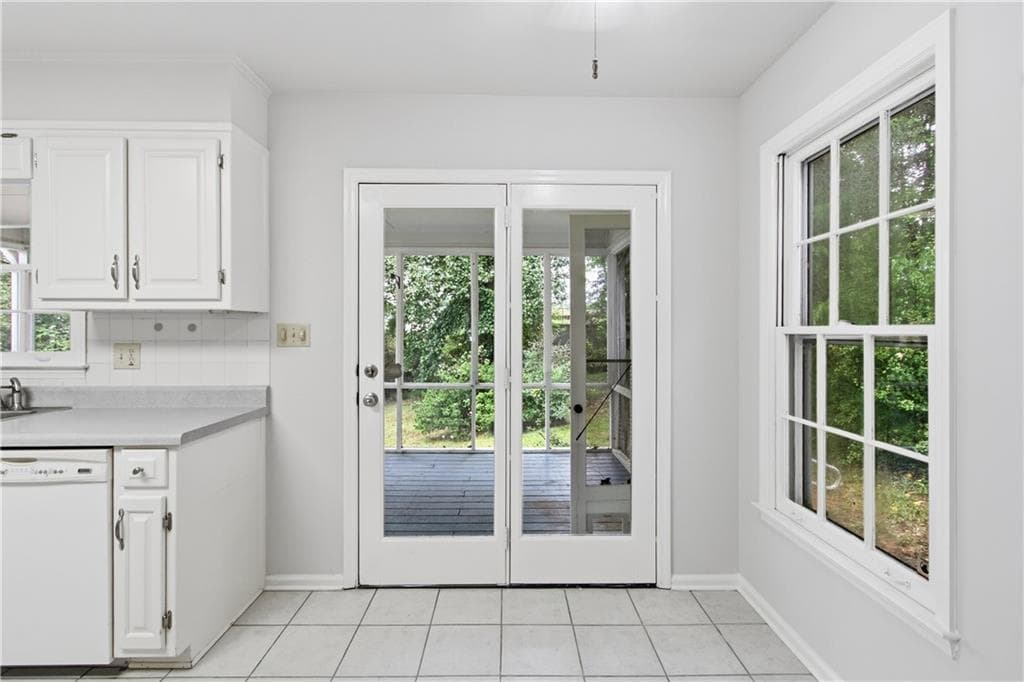 3 bedroom, 2 bathroom, 3,352 sq ft single family residence for sale at 434 Indian Lake Court, Hiram, GA 30141 — photo 10