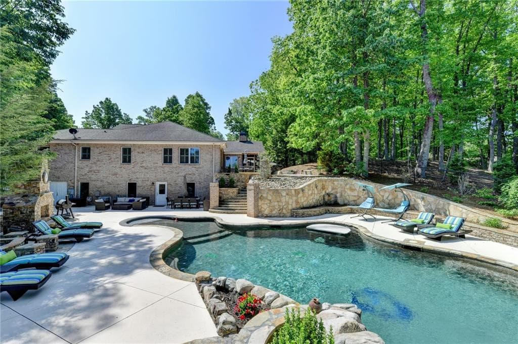 3 bedroom, 4 bathroom, 6,130 sq ft single family residence for sale at 6640 Shady Grove Road, Cumming, GA 30041 — photo 10