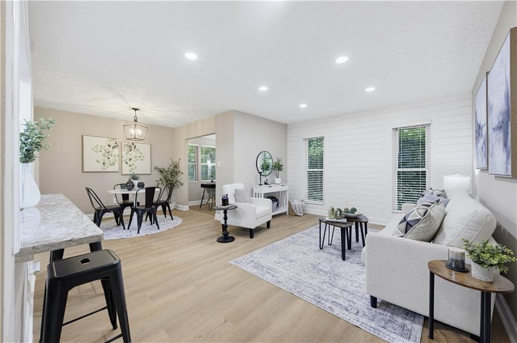 1 bedroom, 1 bathroom, 748 sq ft home for sale at 5159 Roswell Road 59-1, Sandy Springs, GA