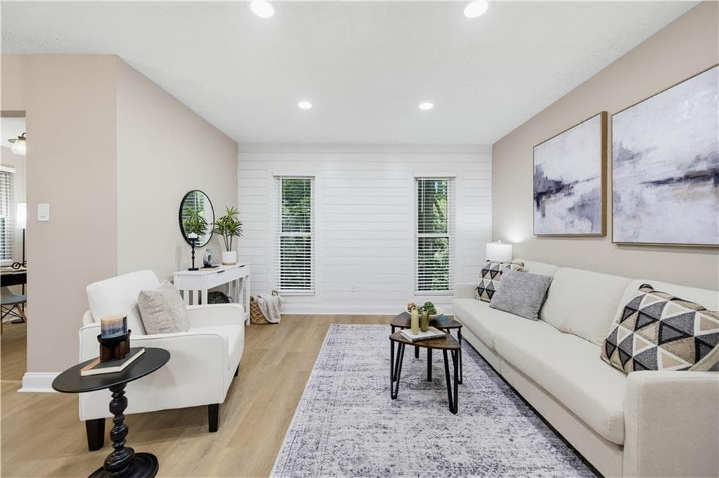 1 bedroom, 1 bathroom, 748 sq ft condominium for sale at 5159 Roswell Road 59-1, Sandy Springs, GA 30342 — photo 5
