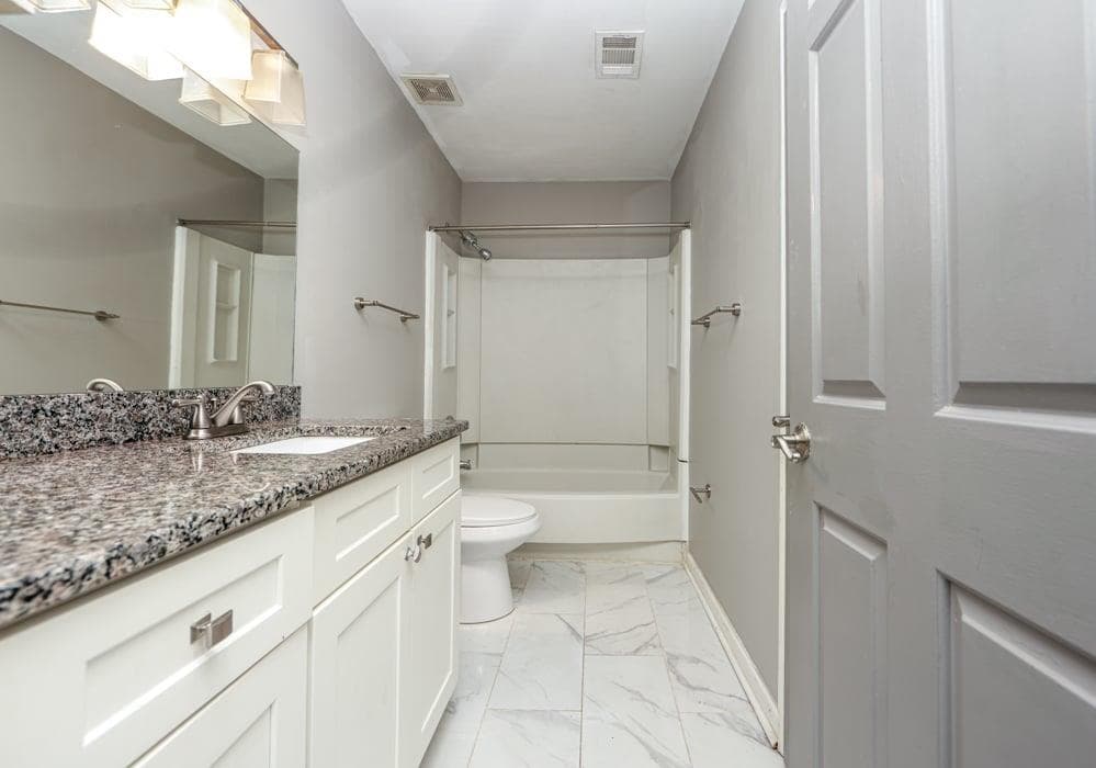 2 bedroom, 2 bathroom, 1,319 sq ft townhouse for rent at 5031 Bell Drive, Smyrna, GA 30080 for $2,000 a month — photo 4