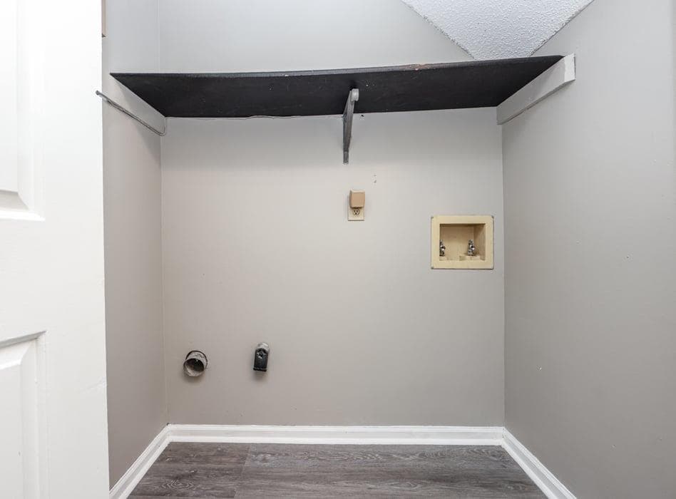 2 bedroom, 2 bathroom, 1,319 sq ft townhouse for rent at 5031 Bell Drive, Smyrna, GA 30080 for $2,000 a month — photo 10