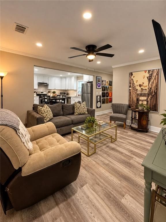 3 bedroom, 2 bathroom, 1,317 sq ft single family residence for sale at 3613 Ale Circle, East Point, GA 30344 — photo 2