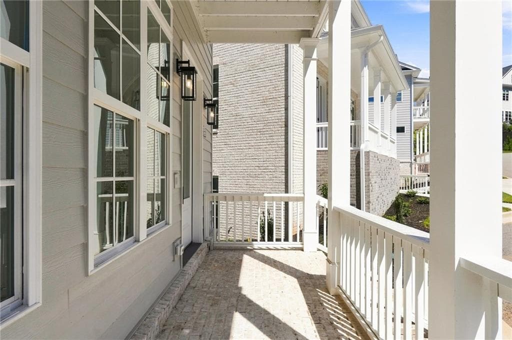 3 bedroom, 5 bathroom, 3,144 sq ft single family residence for sale at 3050 Kara Court, Roswell, GA 30076 — photo 4