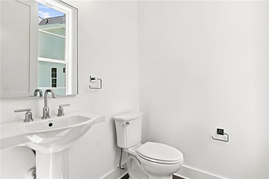 3 bedroom, 5 bathroom, 3,144 sq ft single family residence for sale at 3050 Kara Court, Roswell, GA 30076 — photo 10