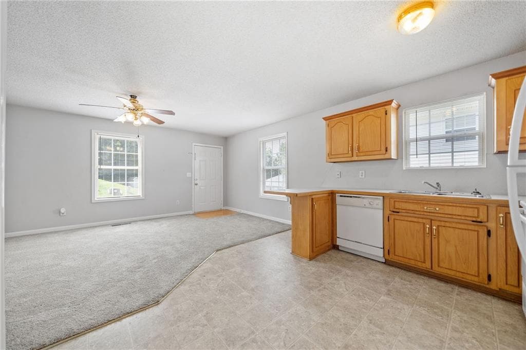 2 bedroom, 2 bathroom quadruplex for rent at 86 Hanna Drive A, Jasper, GA 30175 for $1,150 a month — photo 6