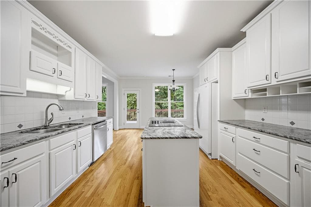 4 bedroom, 4 bathroom, 2,732 sq ft single family residence for sale at 2068 Tribble View Way, Lawrenceville, GA 30045 — photo 2