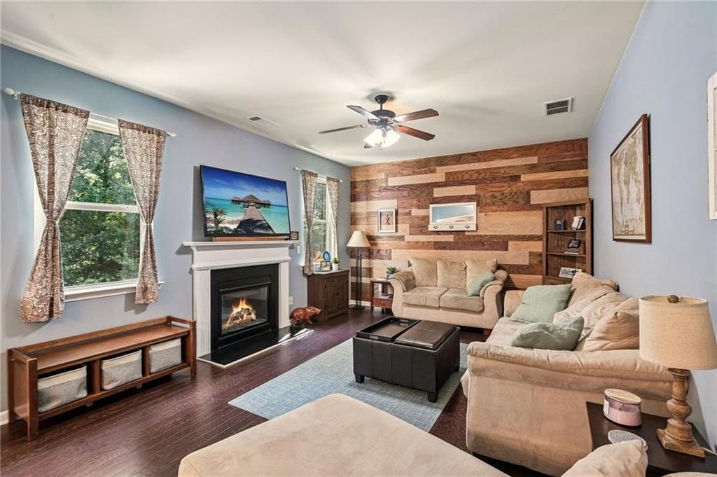 4 bedroom, 4 bathroom, 2,899 sq ft single family residence for sale at 350 Parc Crossing, Acworth, GA 30102 — photo 5