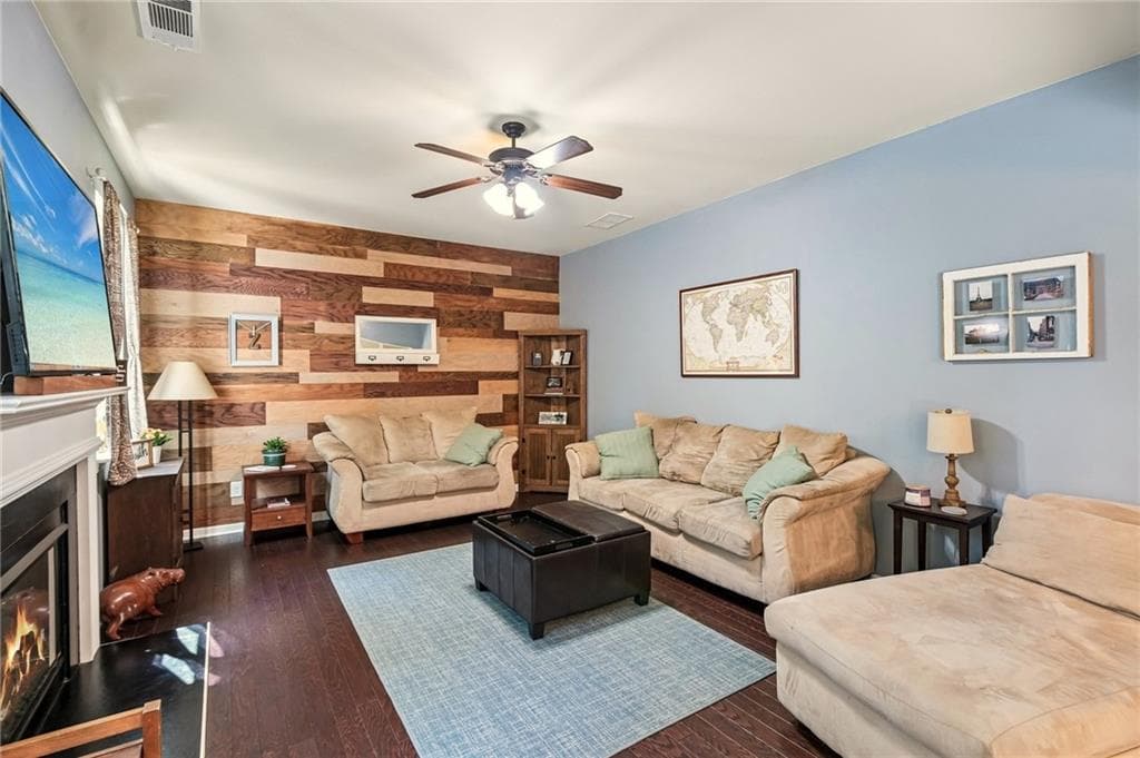4 bedroom, 4 bathroom, 2,899 sq ft single family residence for sale at 350 Parc Crossing, Acworth, GA 30102 — photo 6