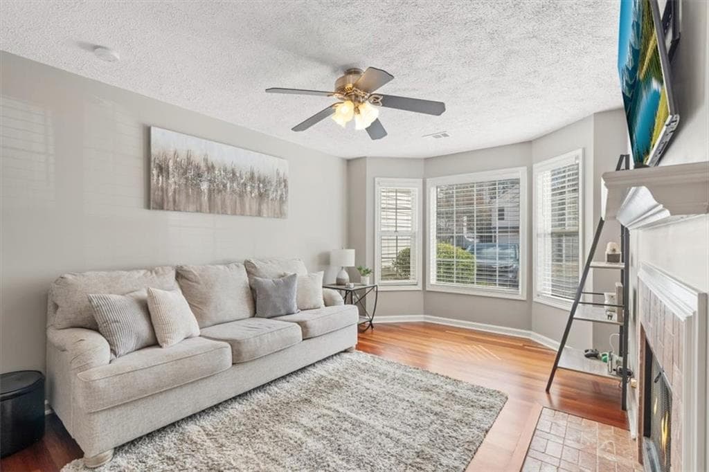 2 bedroom, 3 bathroom, 1,078 sq ft single family residence for sale at 1061 Daventry Crossing, Woodstock, GA 30188 — photo 9