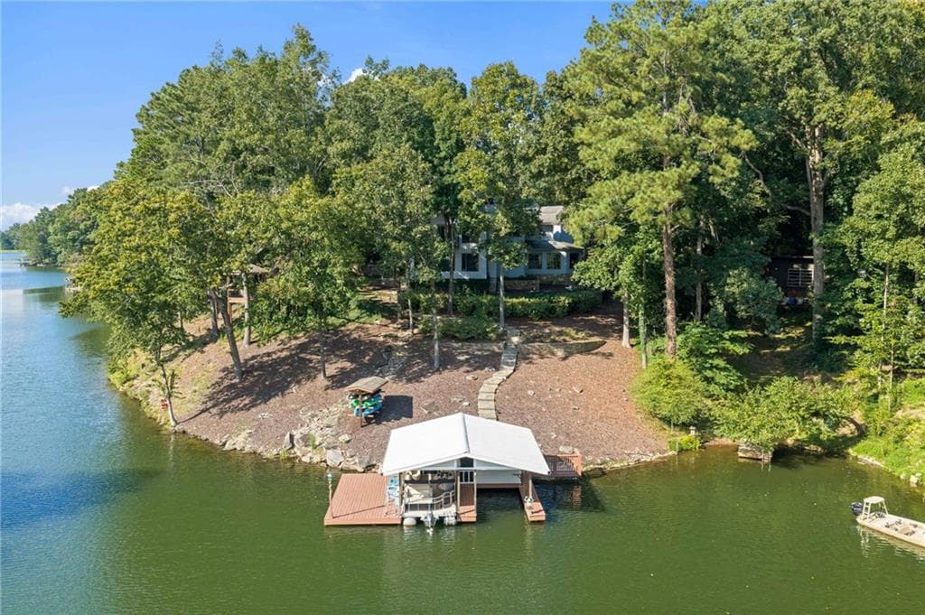 4 bedroom, 4 bathroom, 5,118 sq ft single family residence for sale at 594 Hilltop Lane, Berkeley Lake, GA 30096 — photo 3