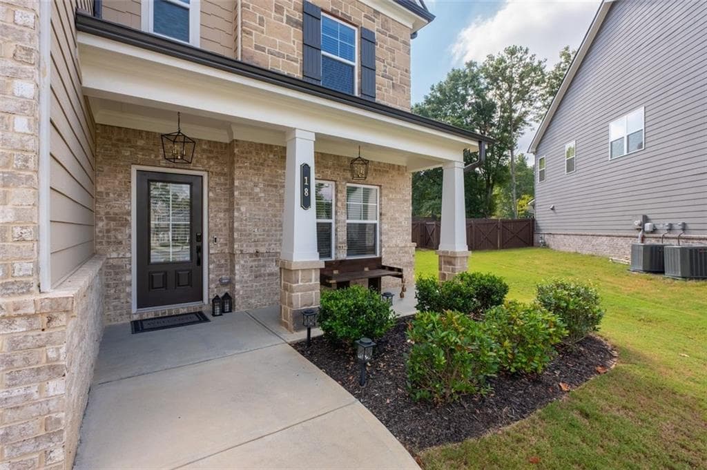 5 bedroom, 4 bathroom, 2,900 sq ft single family residence for sale at 18 Ryston Way, Lawrenceville, GA 30045 — photo 4