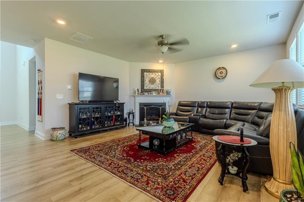 5 bedroom, 3 bathroom, 2,837 sq ft single family residence for sale at 430 Dragonfly Way, Winder, GA 30680 — photo 6
