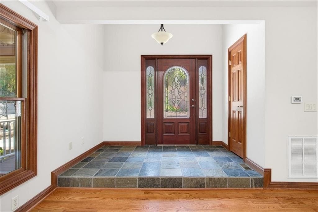 3 bedroom, 3 bathroom, 4,090 sq ft single family residence for sale at 23 Blue Heron Point, Acworth, GA 30102 — photo 10