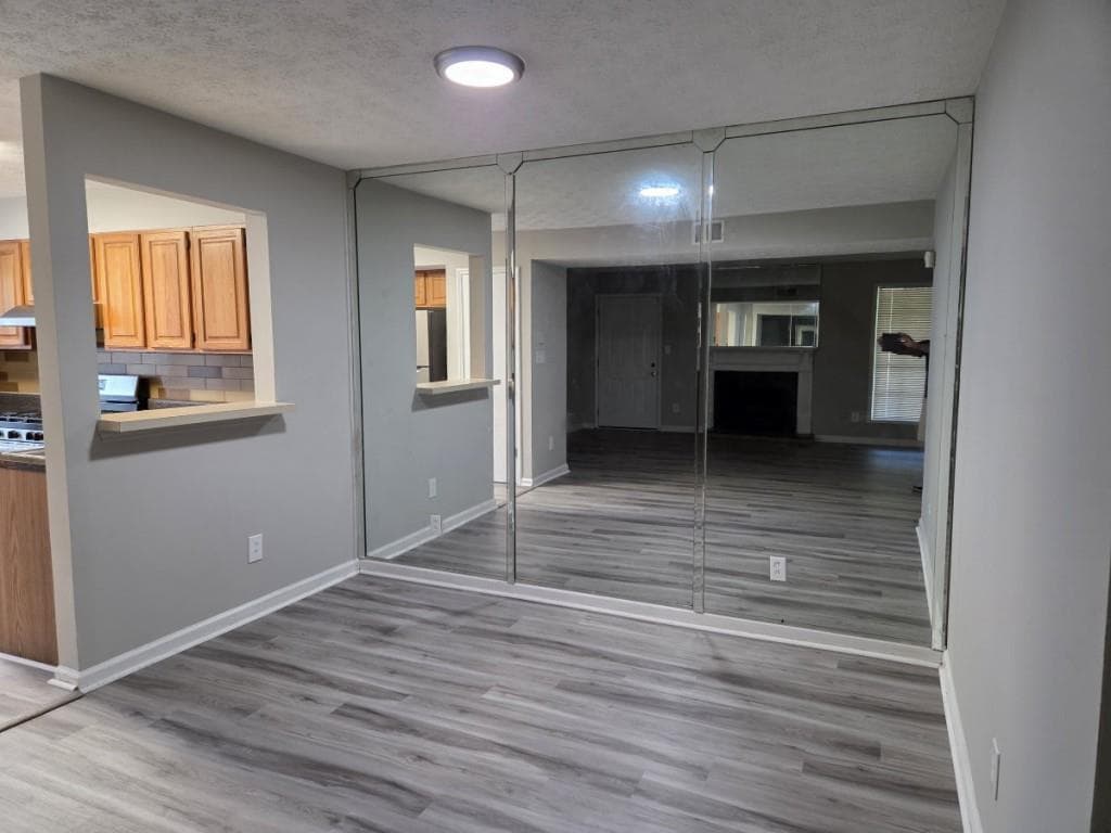 2 bedroom, 2 bathroom, 1,238 sq ft condominium for sale at 9412 Cypress Lane, Jonesboro, GA 30238 — photo 4