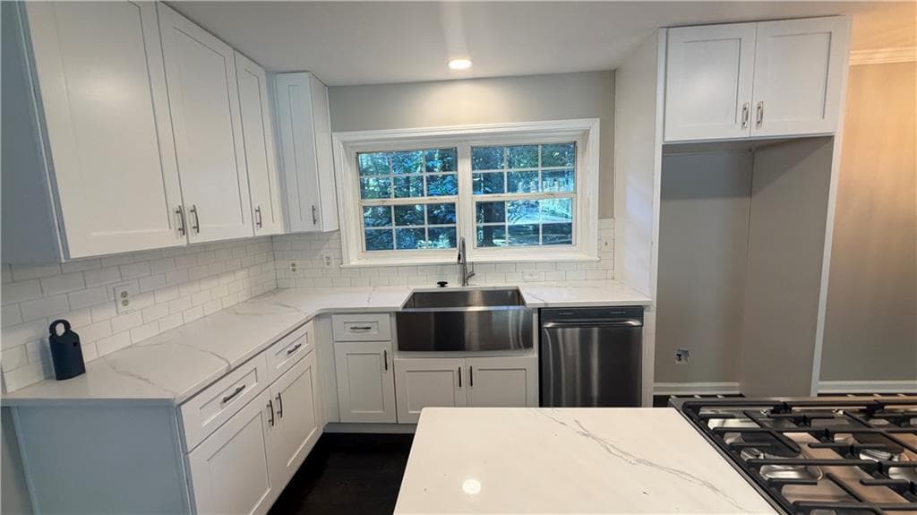 4 bedroom, 2 bathroom, 2,642 sq ft single family residence for sale at 2605 Irene Drive, Marietta, GA 30066 — photo 8