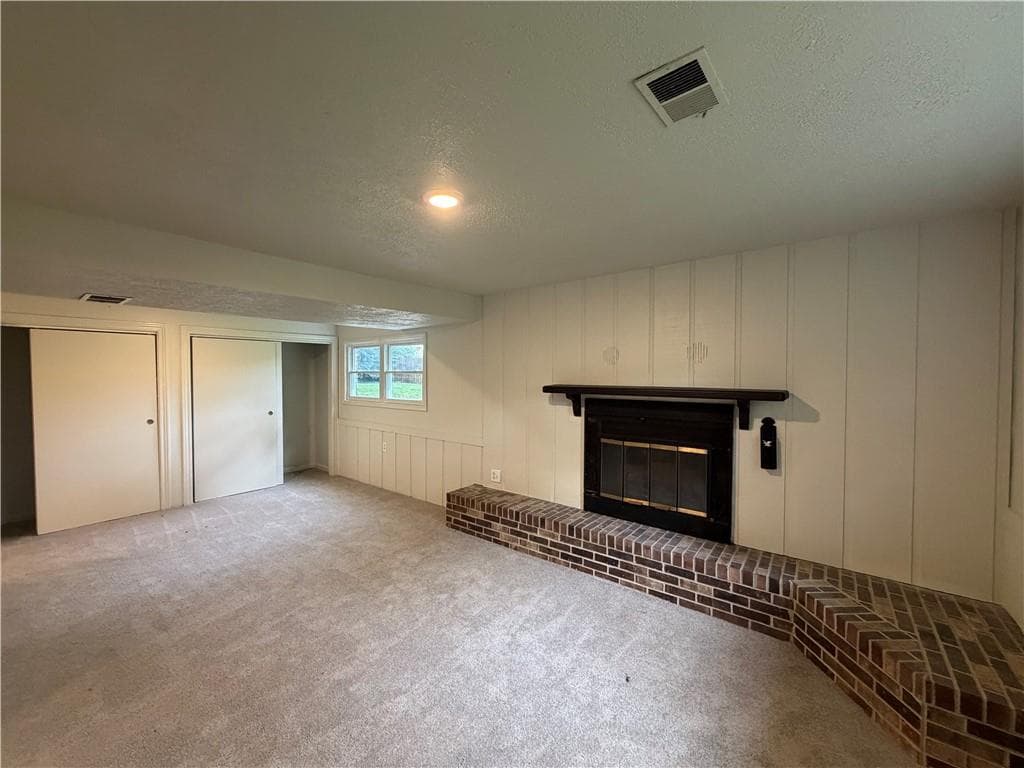 3 bedroom, 2 bathroom, 1,560 sq ft single family residence for sale at 5721 Blackberry Row, Ellenwood, GA 30294 — photo 3