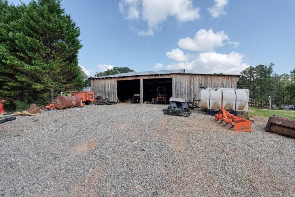 4 bedroom, 4 bathroom, 5,267 sq ft single family residence for sale at 4179 Earney Road, Woodstock, GA 30188 — photo 7