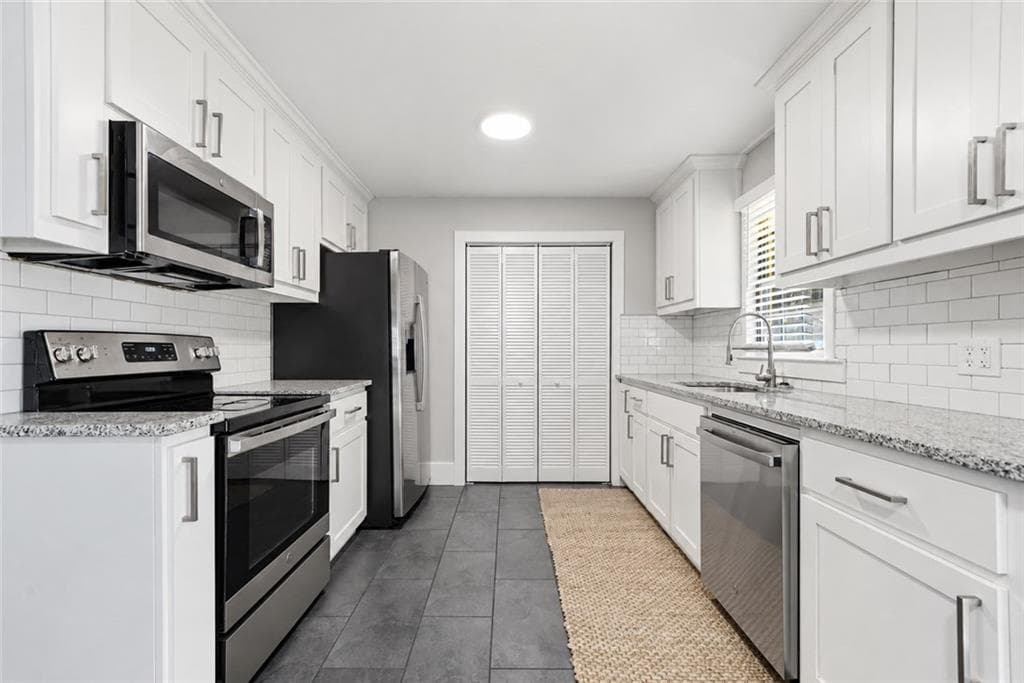 3 bedroom, 2 bathroom, 1,008 sq ft single family residence for sale at 516 Landers Street, Monroe, GA 30655 — photo 7