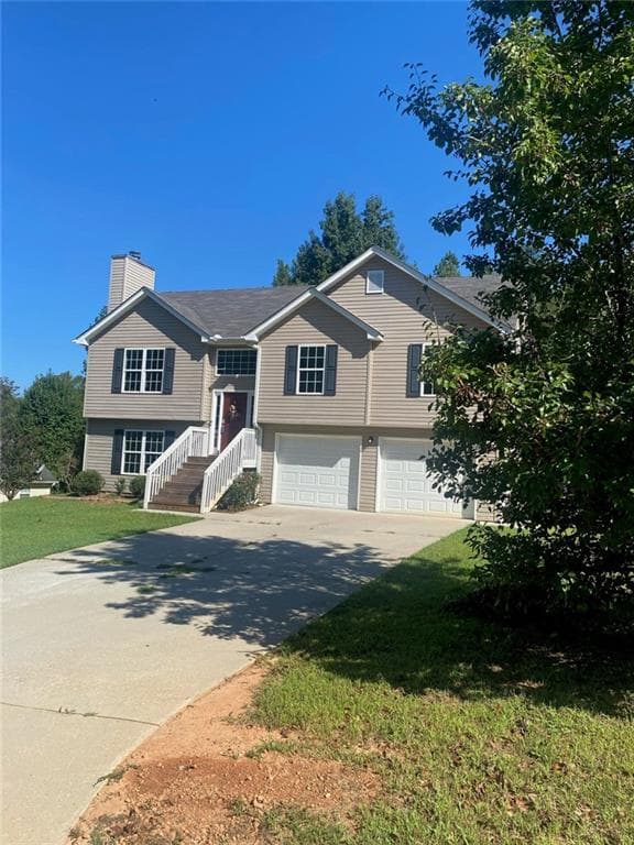 4 bedroom, 3 bathroom, 1,971 sq ft home for sale at 5482 Latham Manor Drive, Gainesville, GA