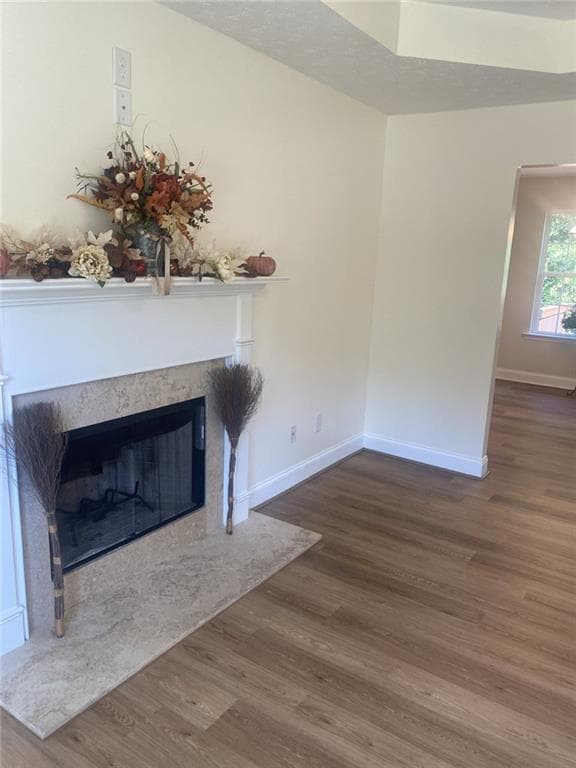 4 bedroom, 3 bathroom, 1,971 sq ft single family residence for sale at 5482 Latham Manor Drive, Gainesville, GA 30506 — photo 7
