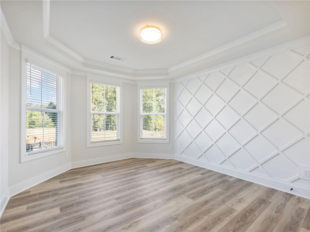 5 bedroom, 4 bathroom, 3,243 sq ft single family residence for sale at 4260 Hosch Reserve Drive, Buford, GA 30519 — photo 6