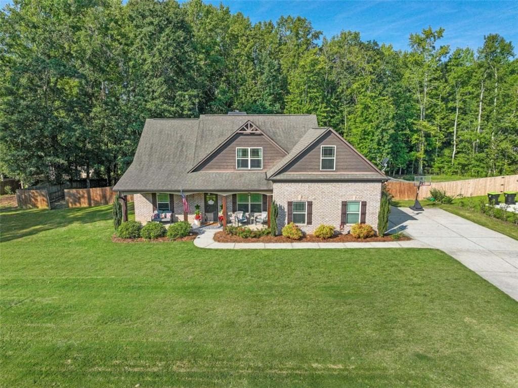 4 bedroom, 3 bathroom, 2,604 sq ft single family residence for sale at 156 Fishers Mill Drive, Mcdonough, GA 30252 — photo 2