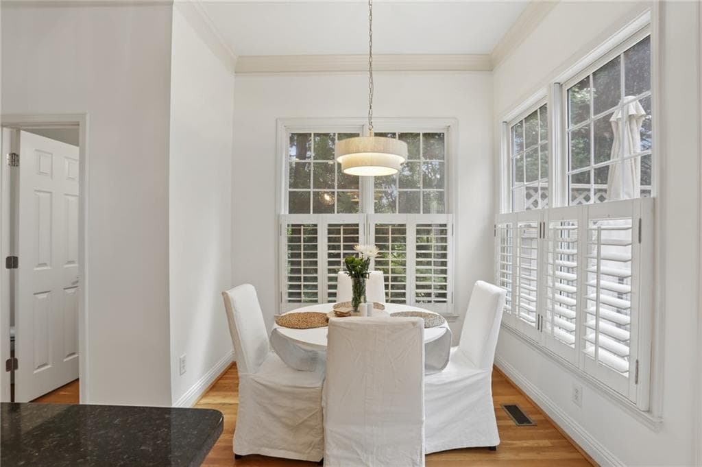 3 bedroom, 4 bathroom, 2,320 sq ft townhouse under contract at 5294 Kershaw Ct SE 1, Atlanta, GA 30339 — photo 8