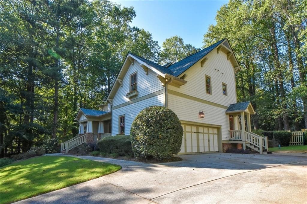 6 bedroom, 5 bathroom, 5,255 sq ft single family residence for sale at 3470 Midvale Road, Tucker, GA 30084 — photo 3