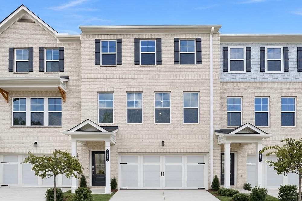 3 bedroom, 4 bathroom, 1,967 sq ft townhouse for sale at 5760 Schelton Place, Mableton, GA 30126