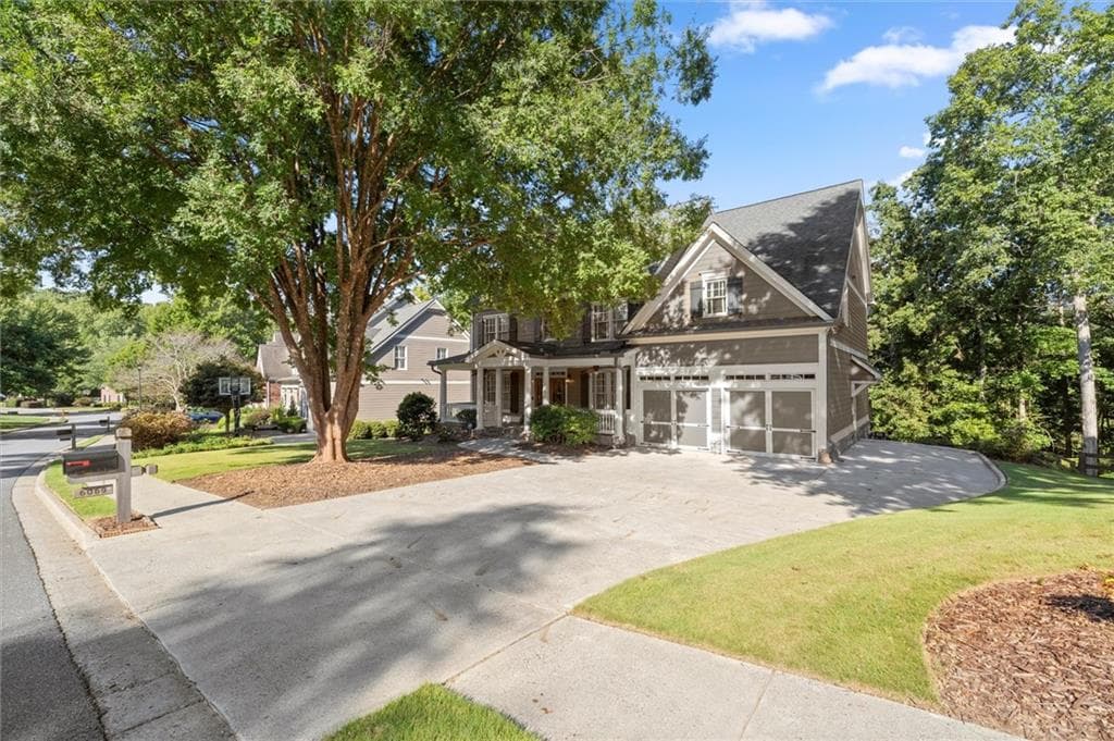 5 bedroom, 5 bathroom, 4,615 sq ft single family residence for sale at 6069 Grand Loop Road, Sugar Hill, GA 30518 — photo 3