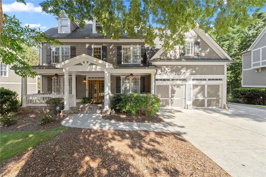 5 bedroom, 5 bathroom, 4,615 sq ft single family residence for sale at 6069 Grand Loop Road, Sugar Hill, GA 30518 — photo 5