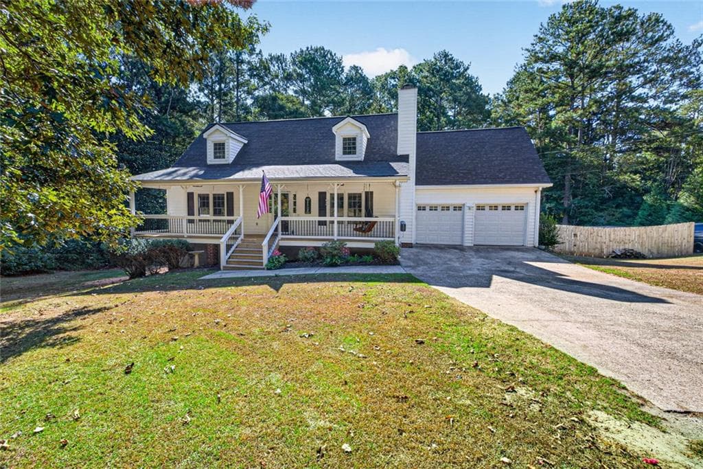3 bedroom, 3 bathroom, 2,075 sq ft single family residence for sale at 2920 Youth Monroe Road, Loganville, GA 30052 — photo 2