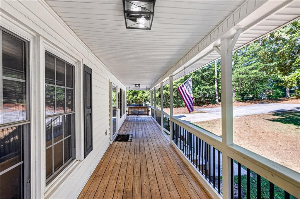 3 bedroom, 3 bathroom, 2,075 sq ft single family residence for sale at 2920 Youth Monroe Road, Loganville, GA 30052 — photo 3