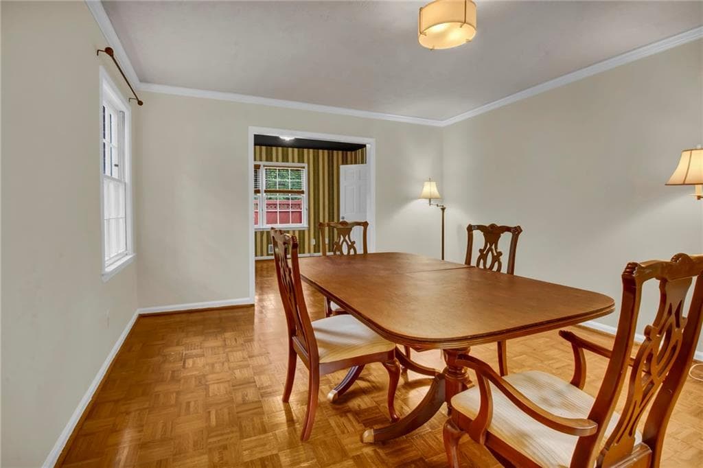 5 bedroom, 4 bathroom, 3,397 sq ft single family residence for sale at 2594 W Fontainebleau Court, Atlanta, GA 30360 — photo 9