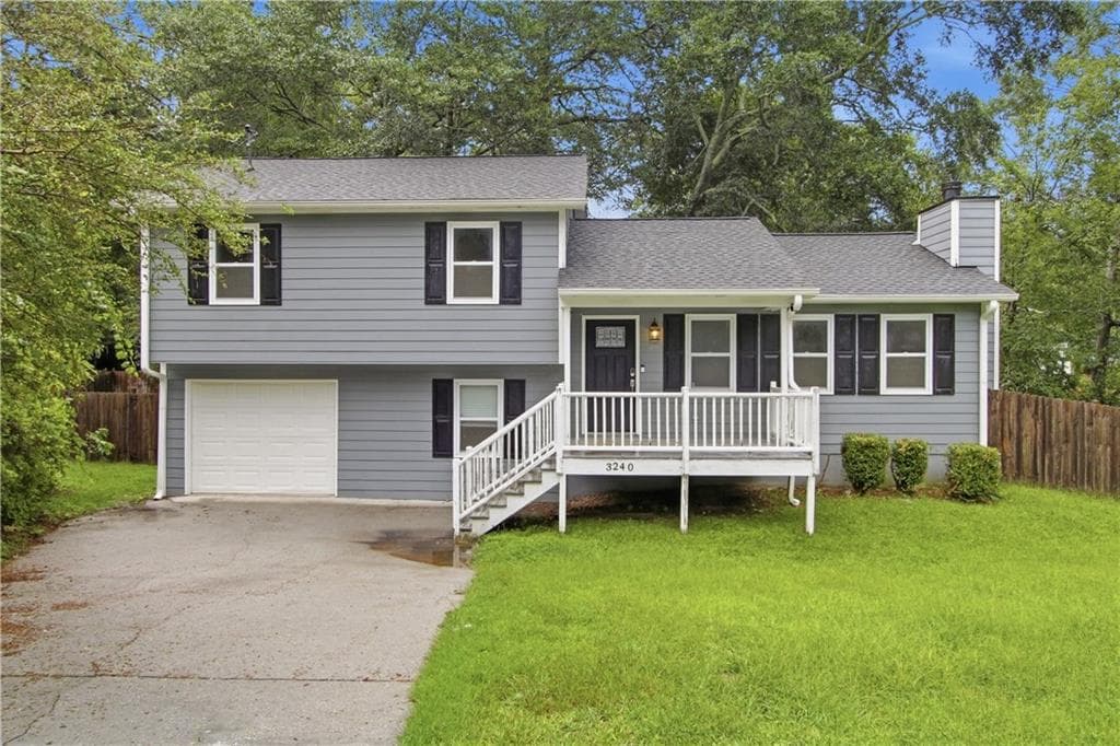 3 bedroom, 2 bathroom, 1,152 sq ft single family residence for sale at 3240 Valley View Street, Powder Springs, GA 30127 — photo 1 of 26