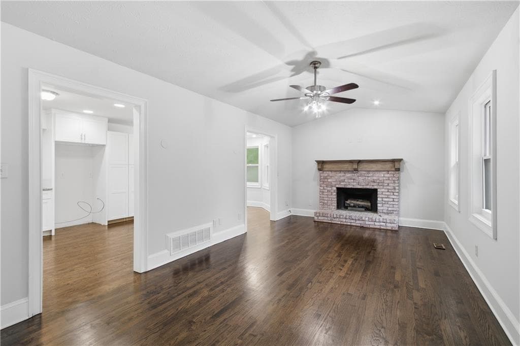 3 bedroom, 2 bathroom, 1,152 sq ft single family residence for sale at 3240 Valley View Street, Powder Springs, GA 30127 — photo 6