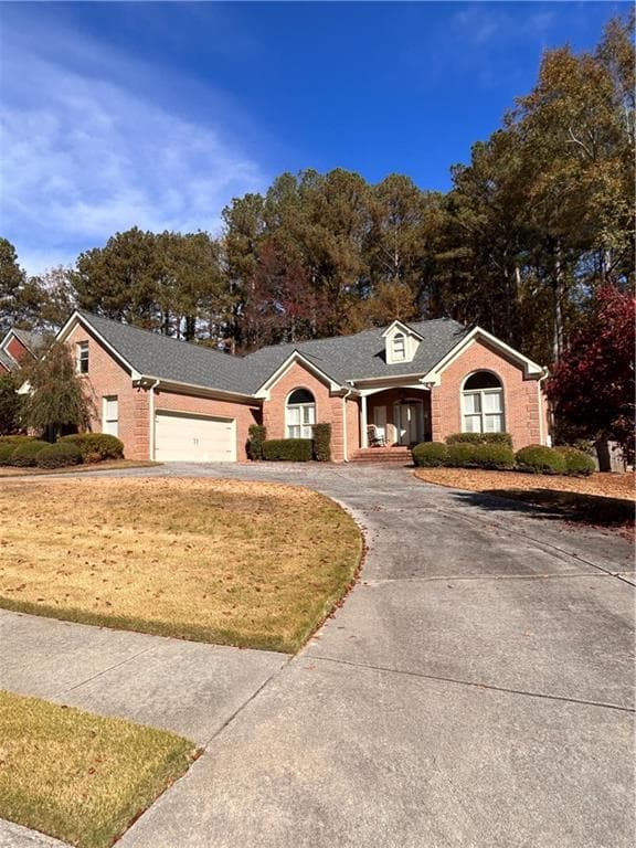 3 bedroom, 3 bathroom, 2,467 sq ft single family residence for sale at 403 Magnolia Court, Loganville, GA 30052 — photo 2